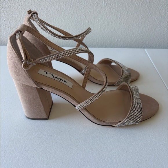 Nina Henesi Tan Rhinestone Almond Toe Size 9 Block heel - Picture 2 of 9